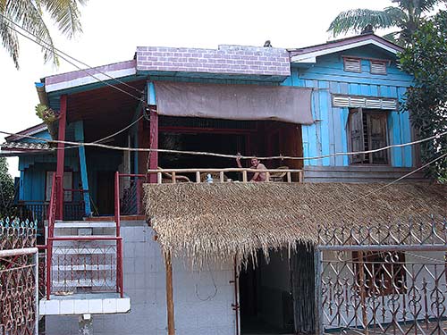 neptune guesthouse, bar, restaurant, koh kong, cambodia